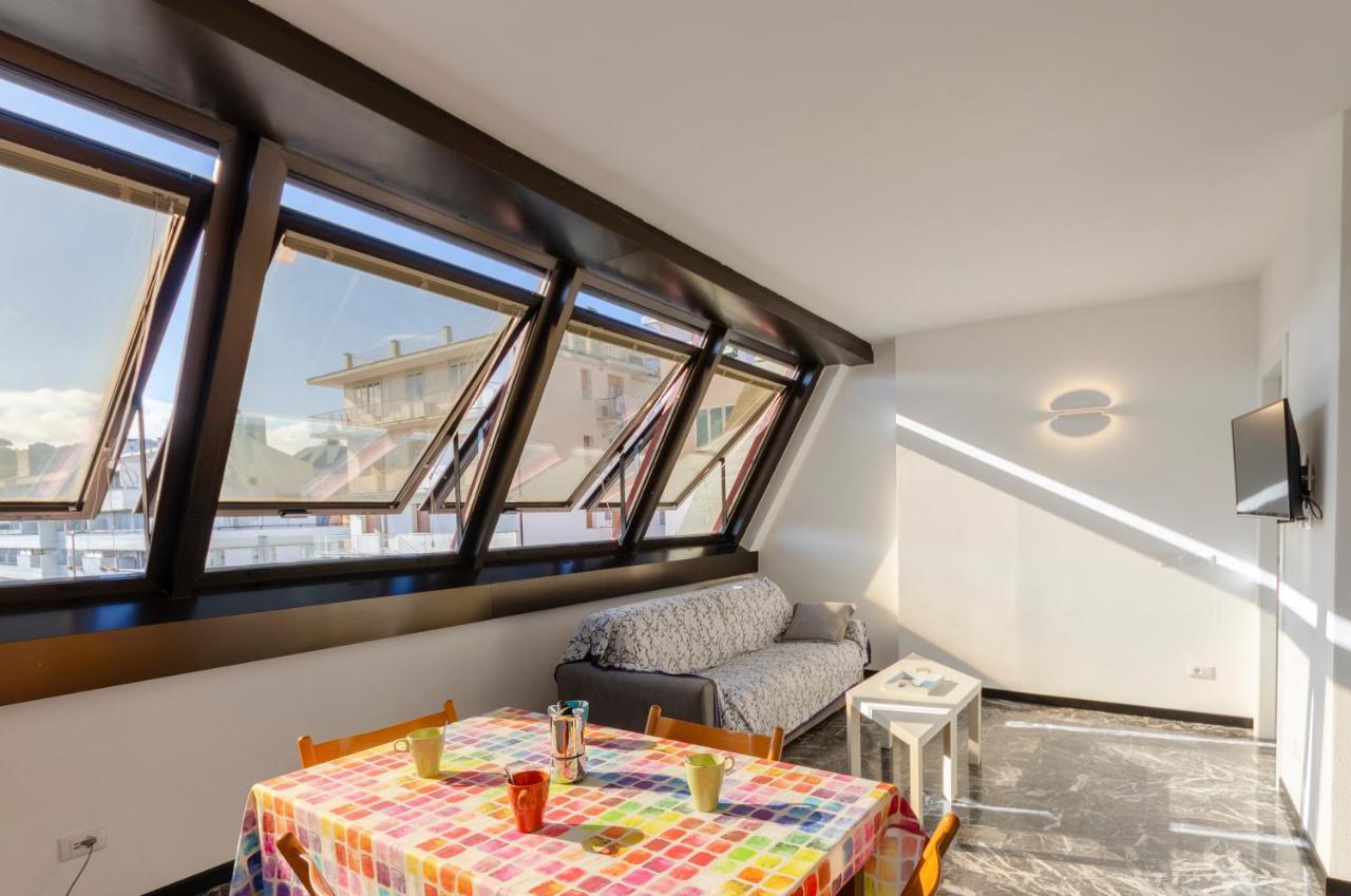 Joivy Spacious Apt For 6, Near Train Station And Beach Sestri Levante Exterior foto